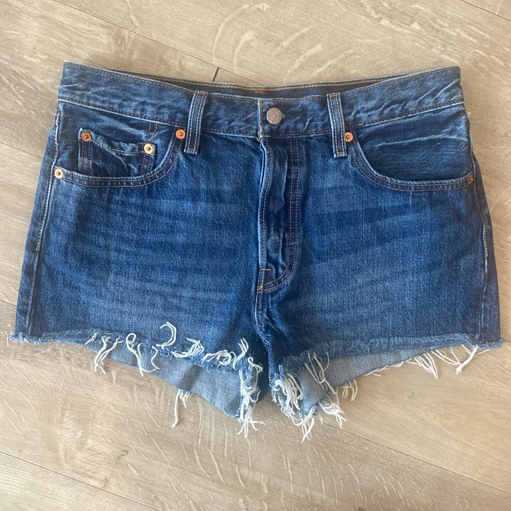 Levi's 501 Denim Shorts Dark Wash Size 29‎ Cut Offs